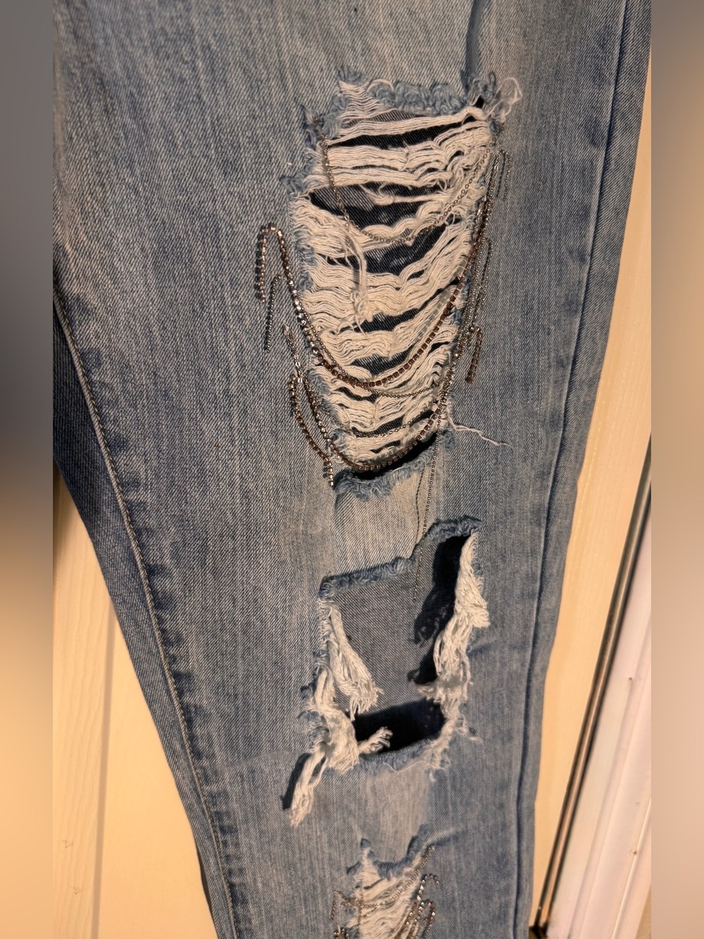 UnionBay Light Blue Distressed Girlfriend Jeans Size 13 - Picture 4 of 10